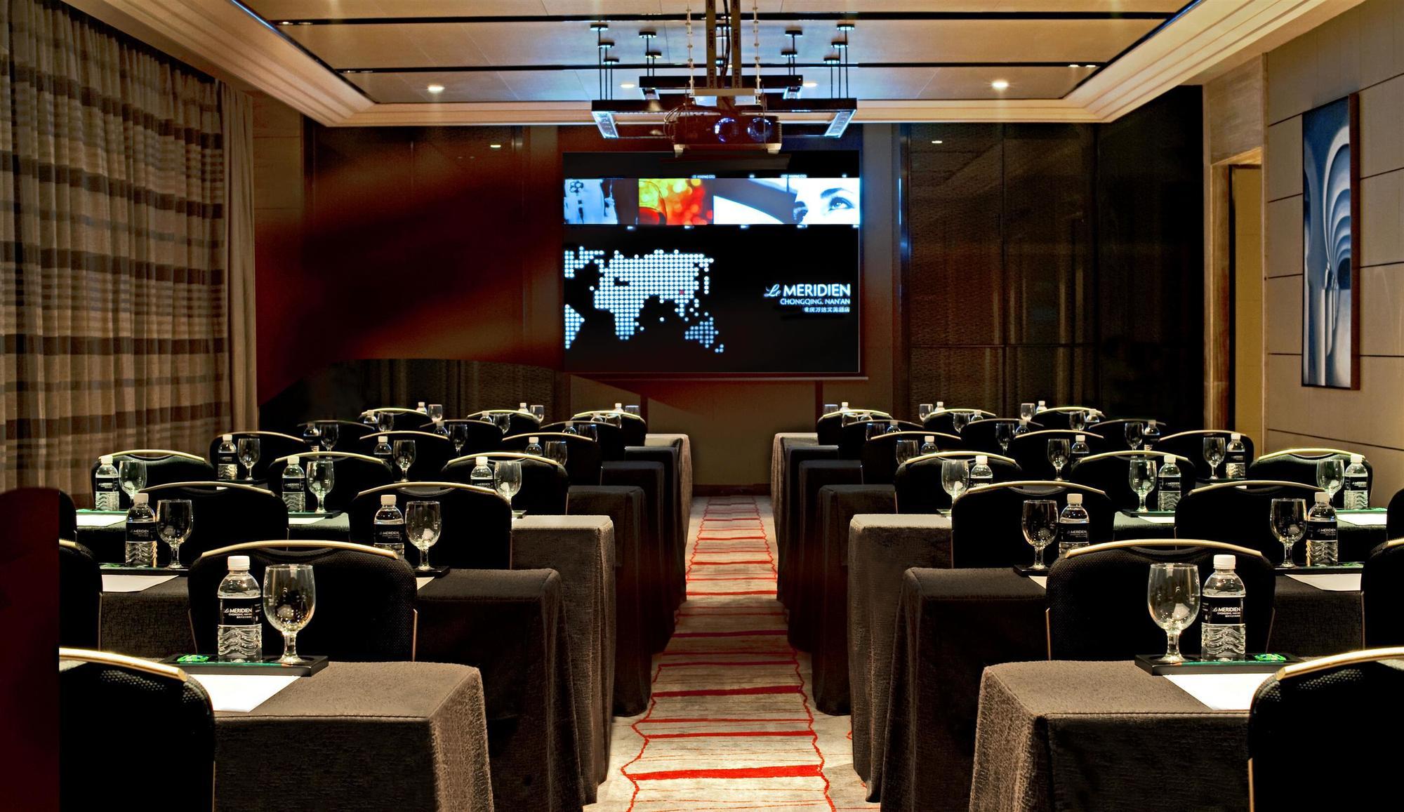 Le Meridien Chongqing Nan'An Esterno foto
